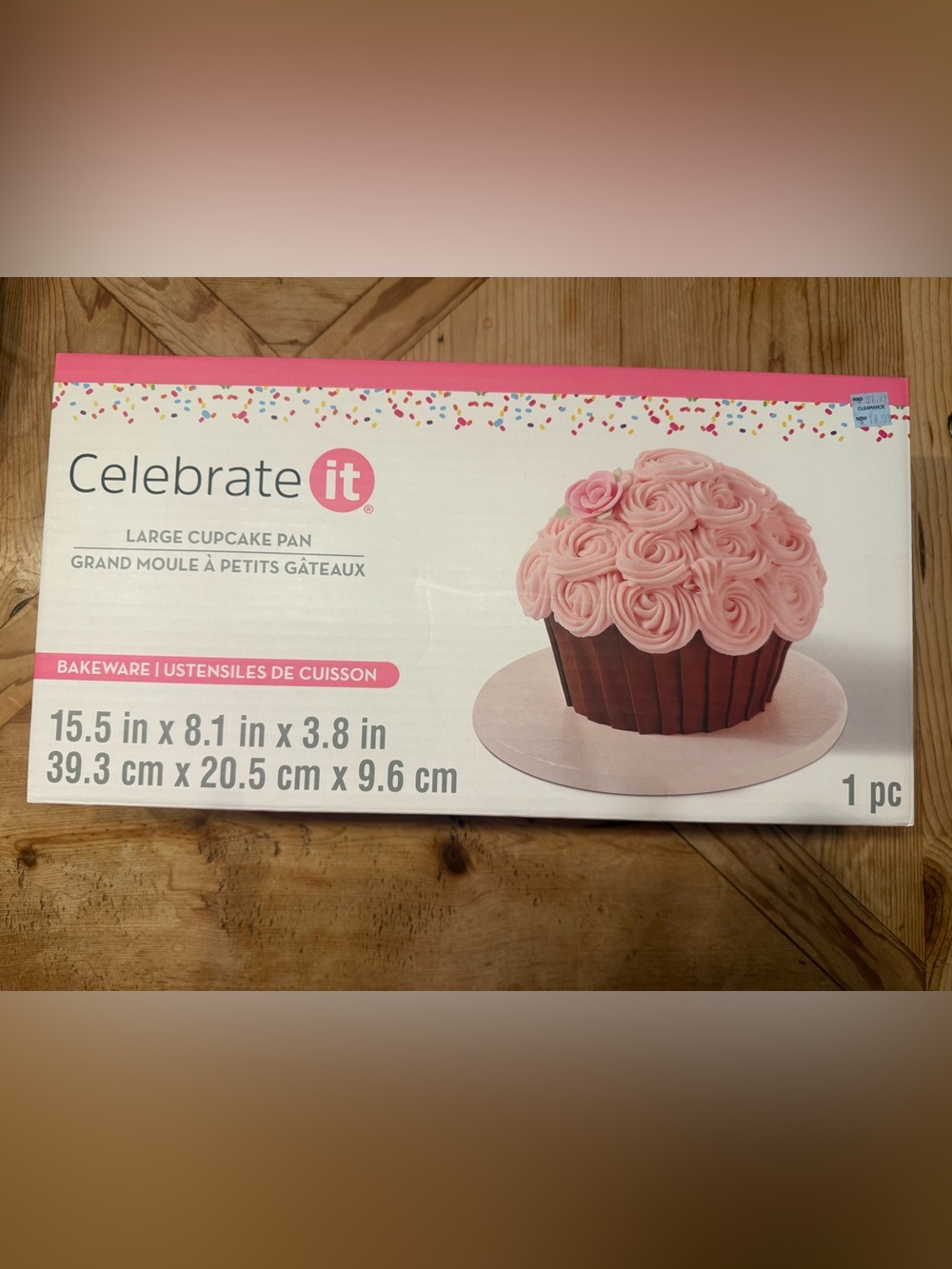 Celebrate It Cupcake Pan - Large Cupcake Baking Mold